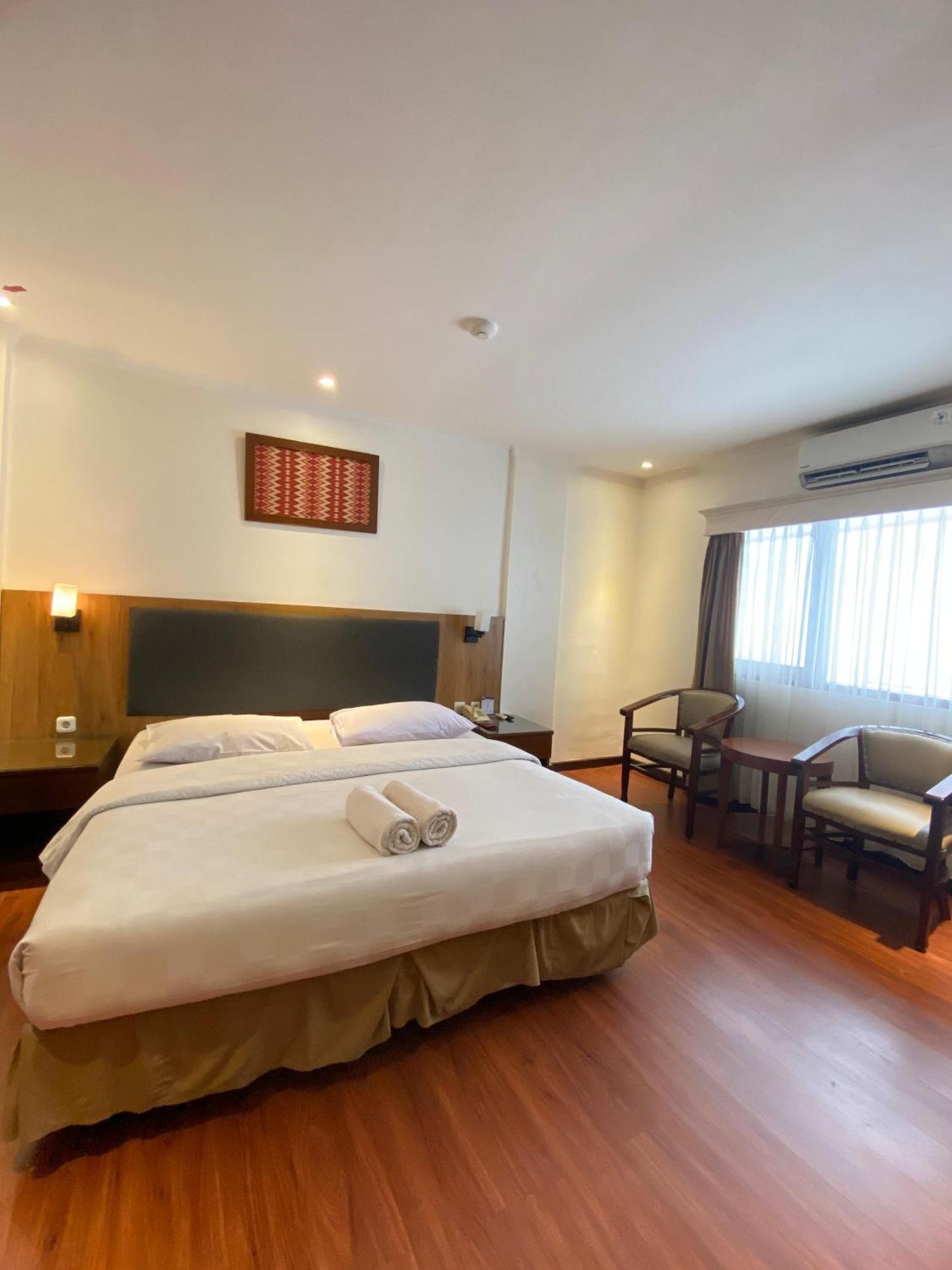 Cipta Hotel Wahid Hasyim Jakarta Exterior photo