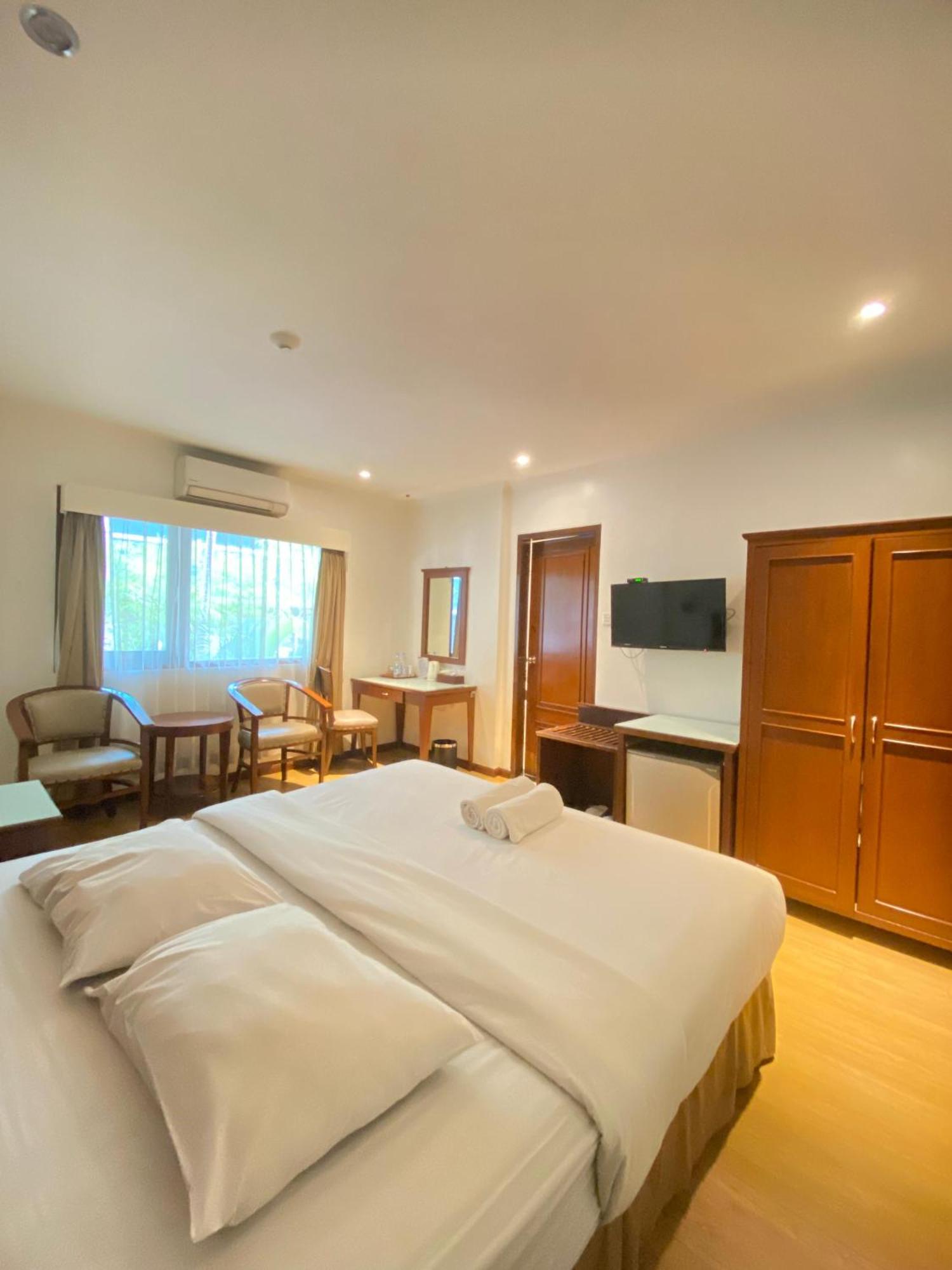 Cipta Hotel Wahid Hasyim Jakarta Exterior photo